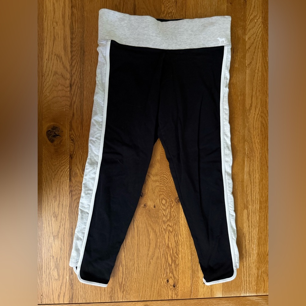 Victoria's Secret Pink capris